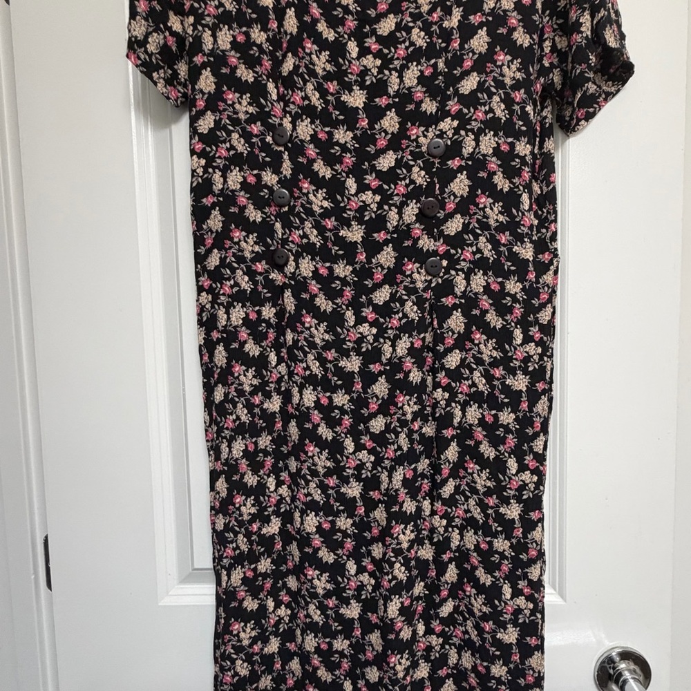 Chic Black Floral Midi Dress